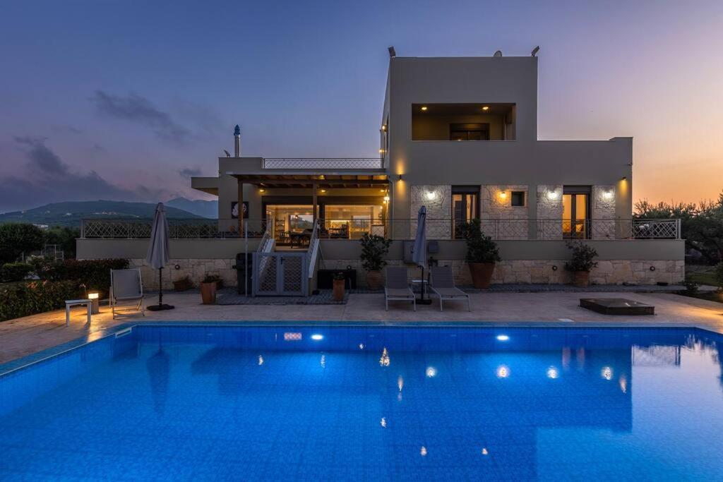 Villa Luna Skalanion Buitenkant foto
